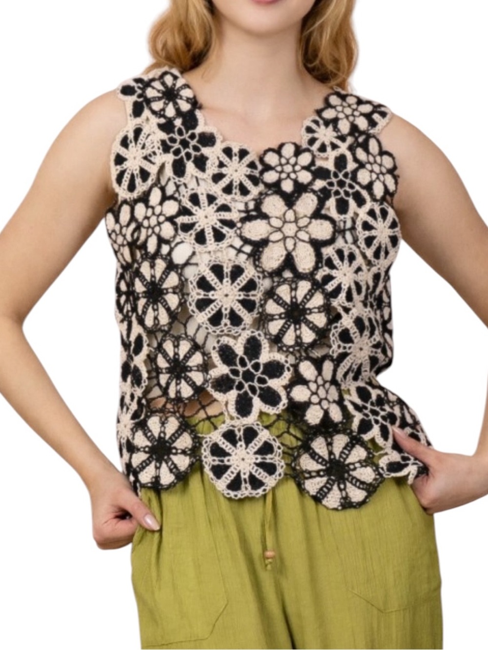 Floral Lace Crochet Camisole Tank Top - Black & Cream